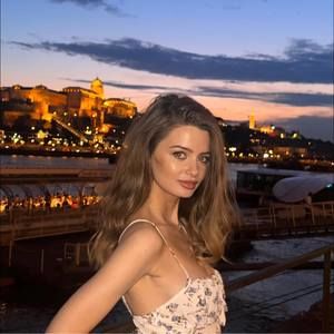 Meet your Posher, Amanda